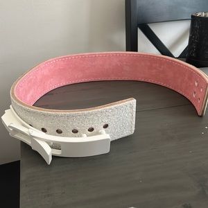 Pioneer lifting belt